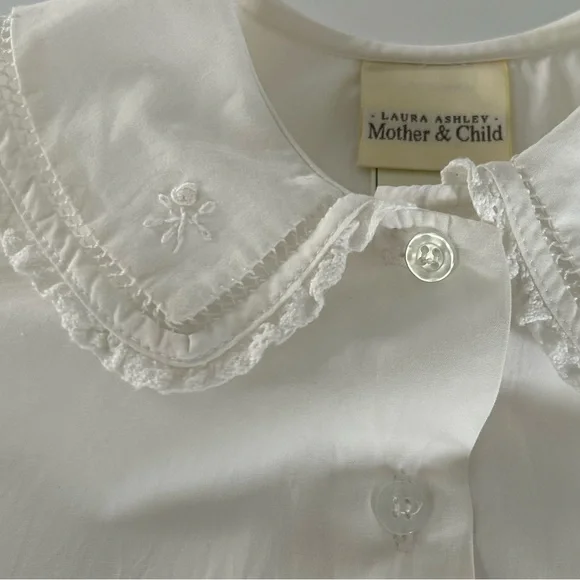 Vintage Laura Ashley ‘Mother & Child’ Blouse with Lace Trim Peter Pan Collar - Picture 7 of 10